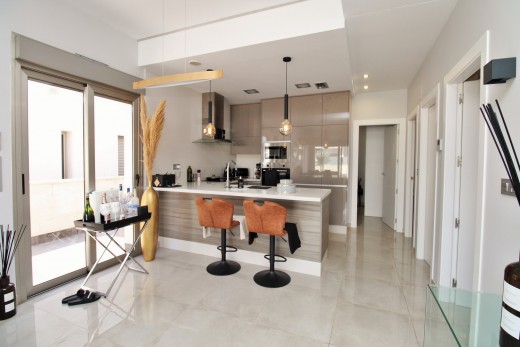 Resale - Villa - Villamartin