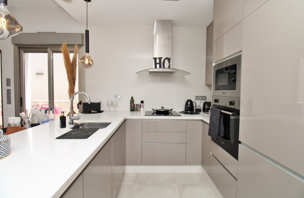 Resale - Villa - Villamartin