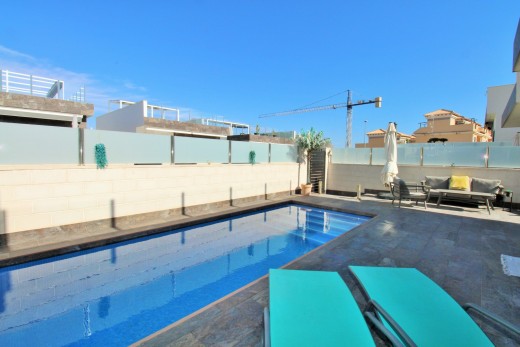 Resale - Villa - Villamartin