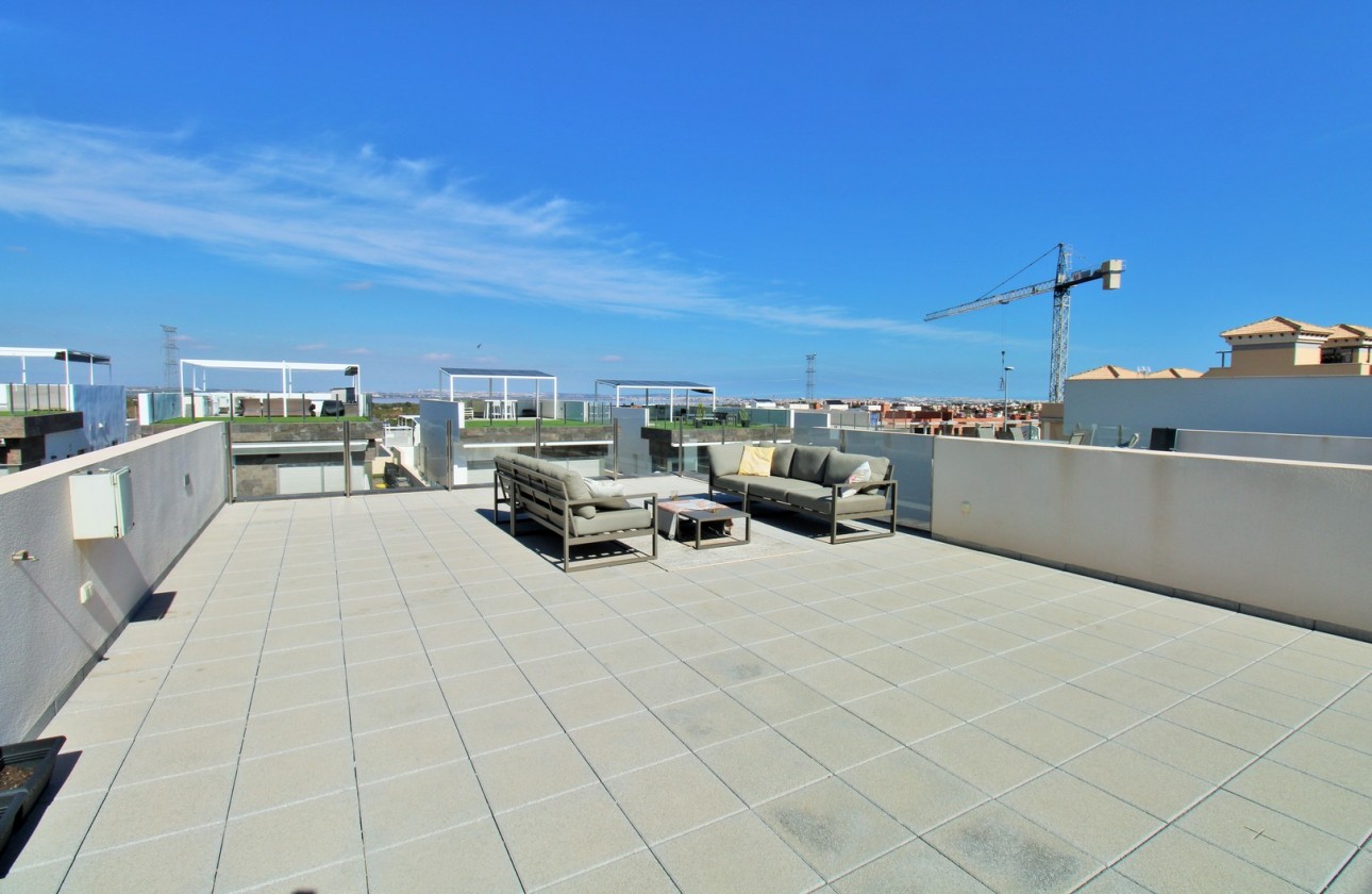 Resale - Villa - Villamartin