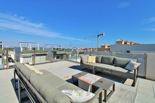 Resale - Villa - Villamartin