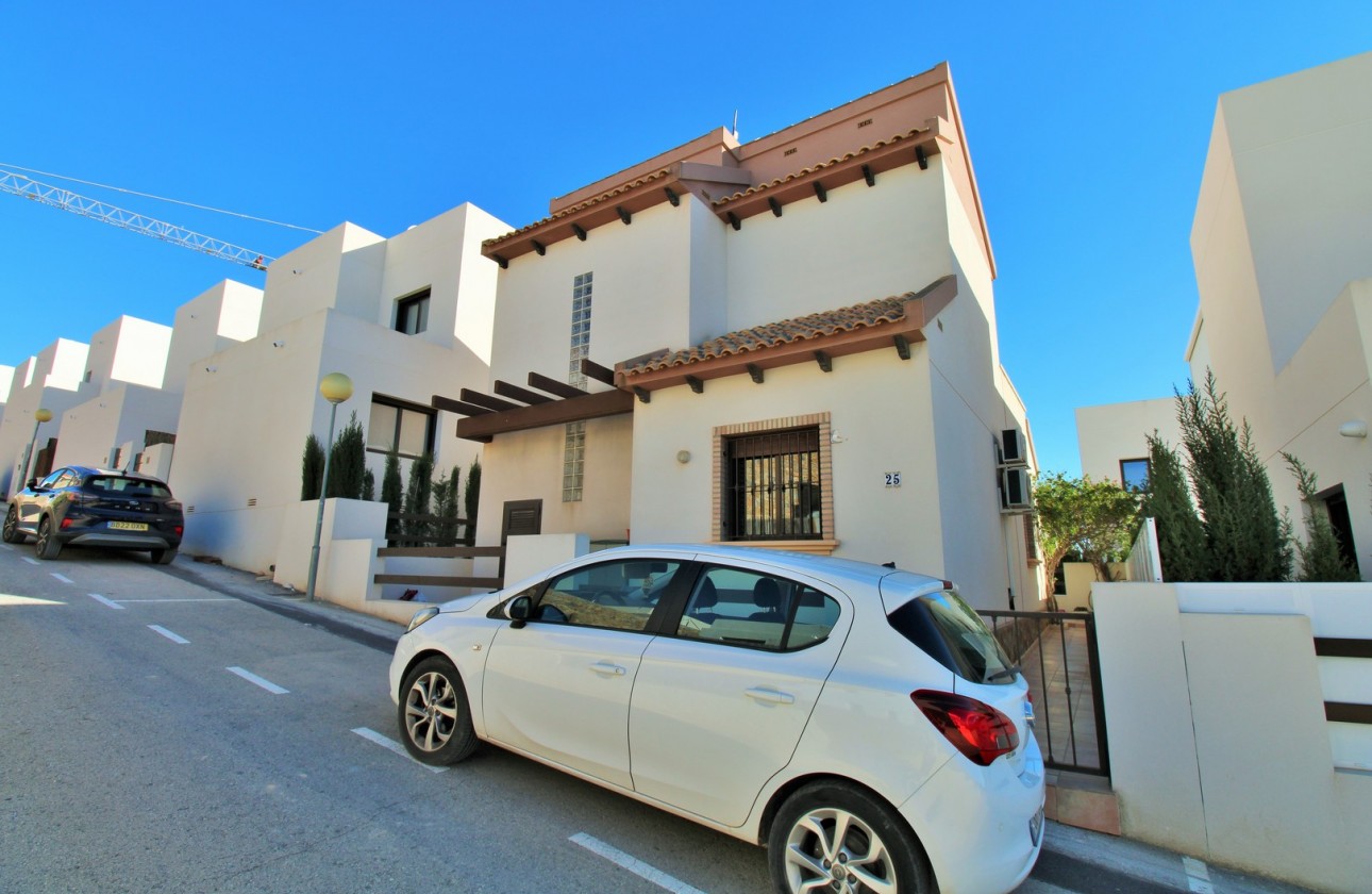 Resale - Villa - Villamartin - PAU 8