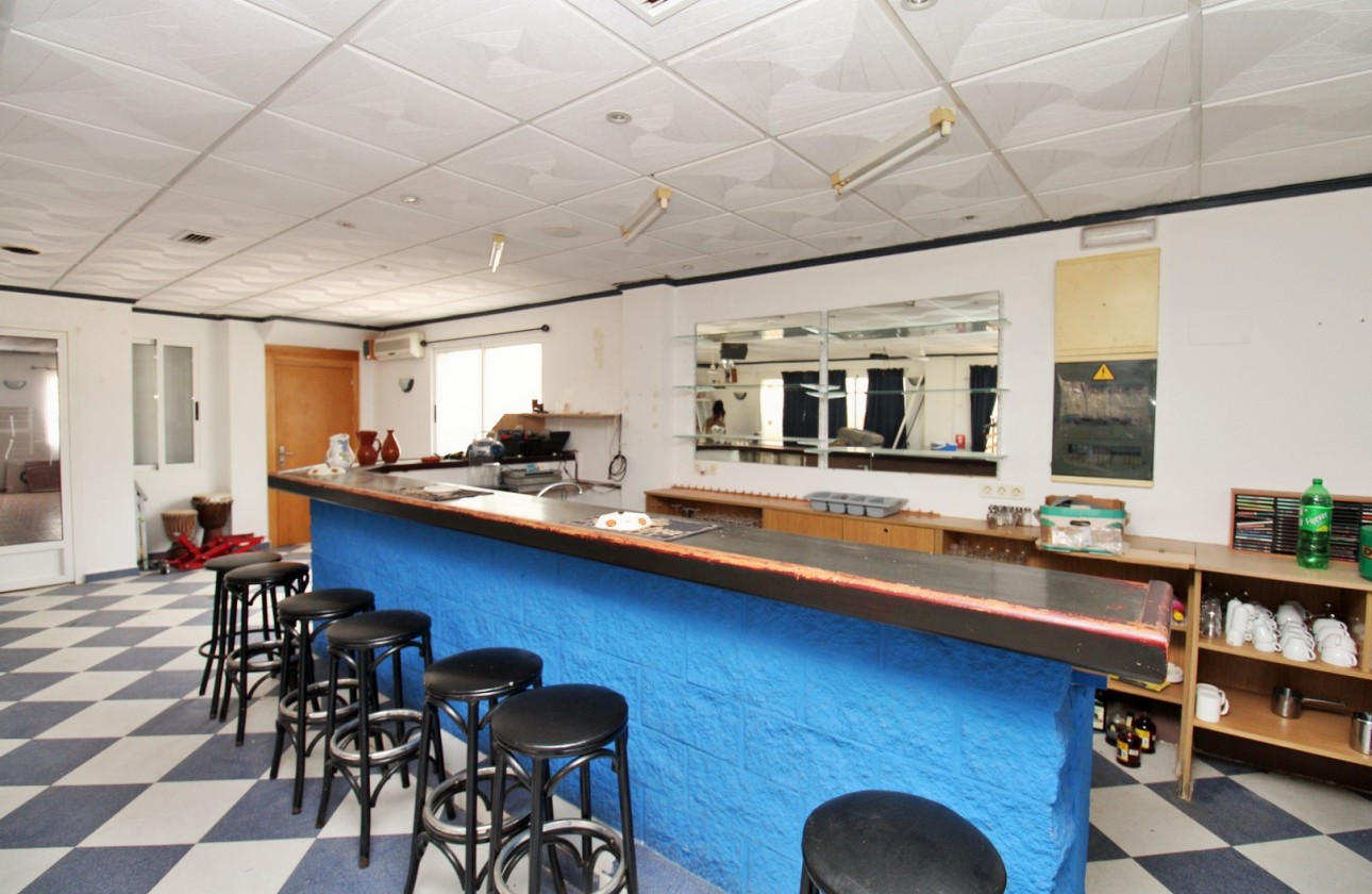 Reventa - commercial - Villamartin