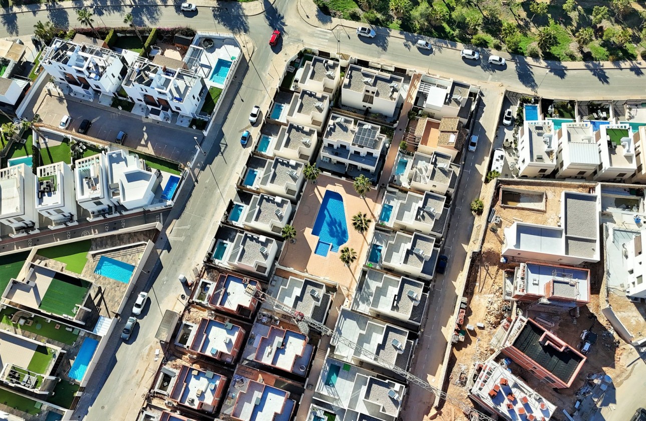 Resale - Villa - Villamartin - PAU 8