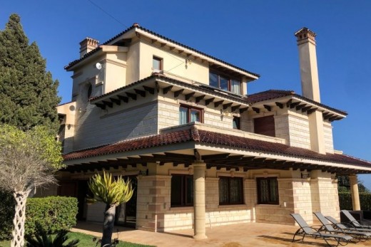 Resale - Villa - Orihuela Costa