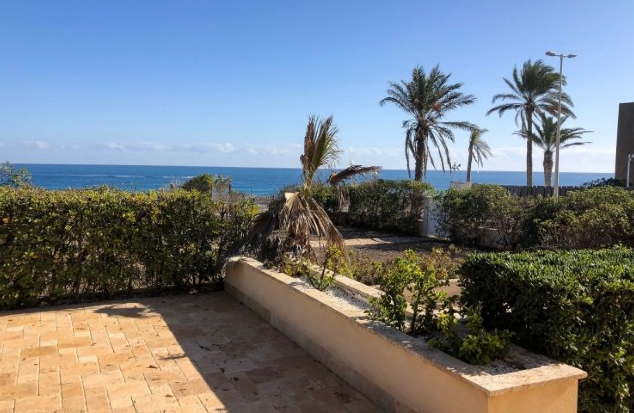 Resale - Villa - Orihuela Costa