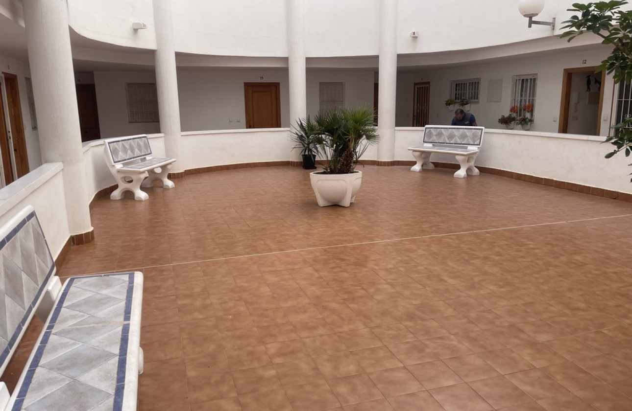 Återförsäljning -  - Torrevieja