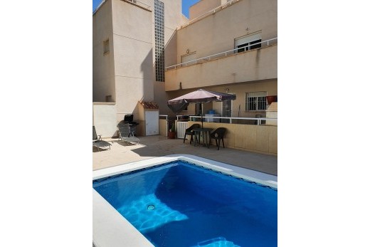 Reventa - Town House - Play Flamenca