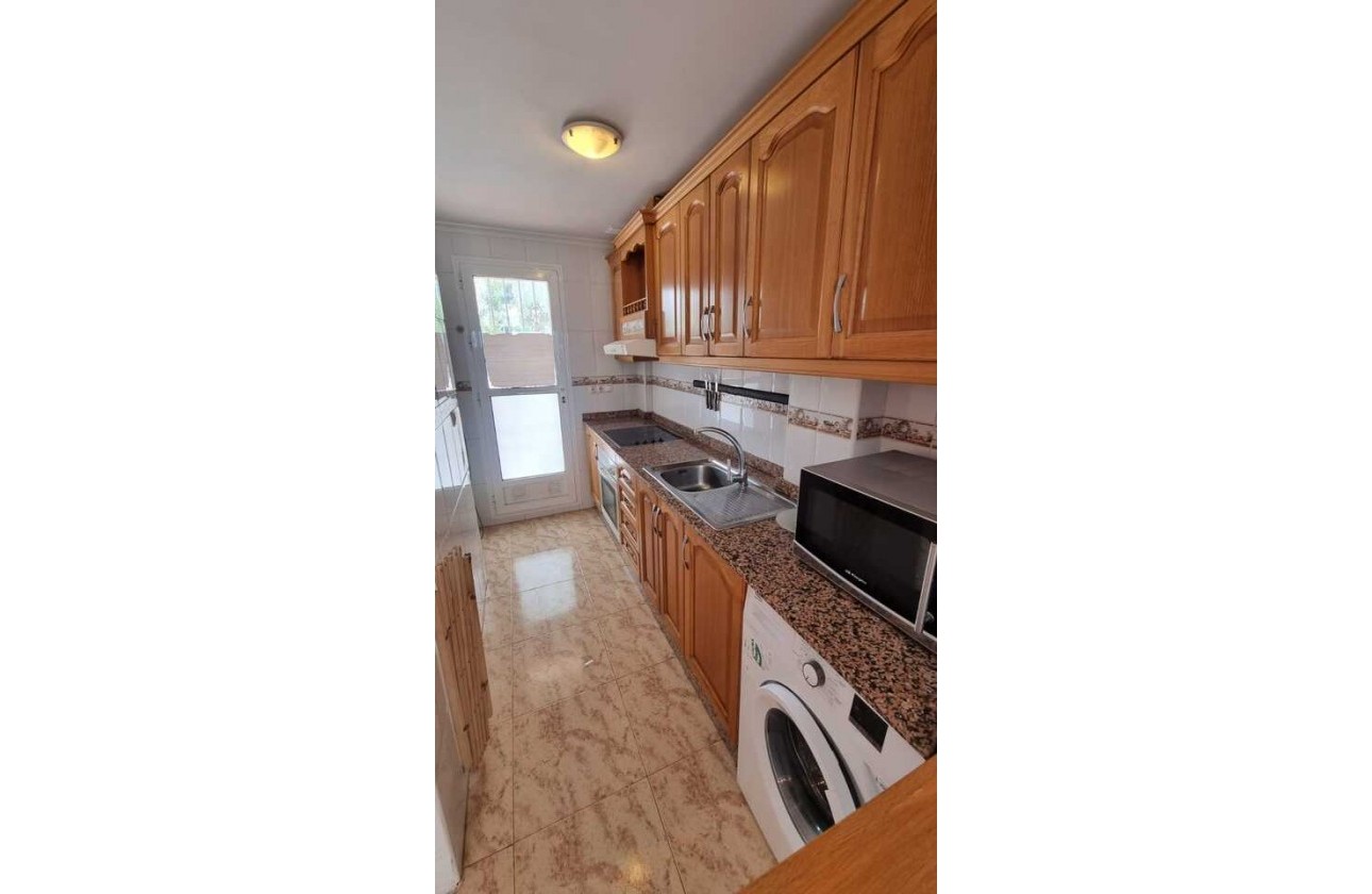 Reventa - Town House - Play Flamenca