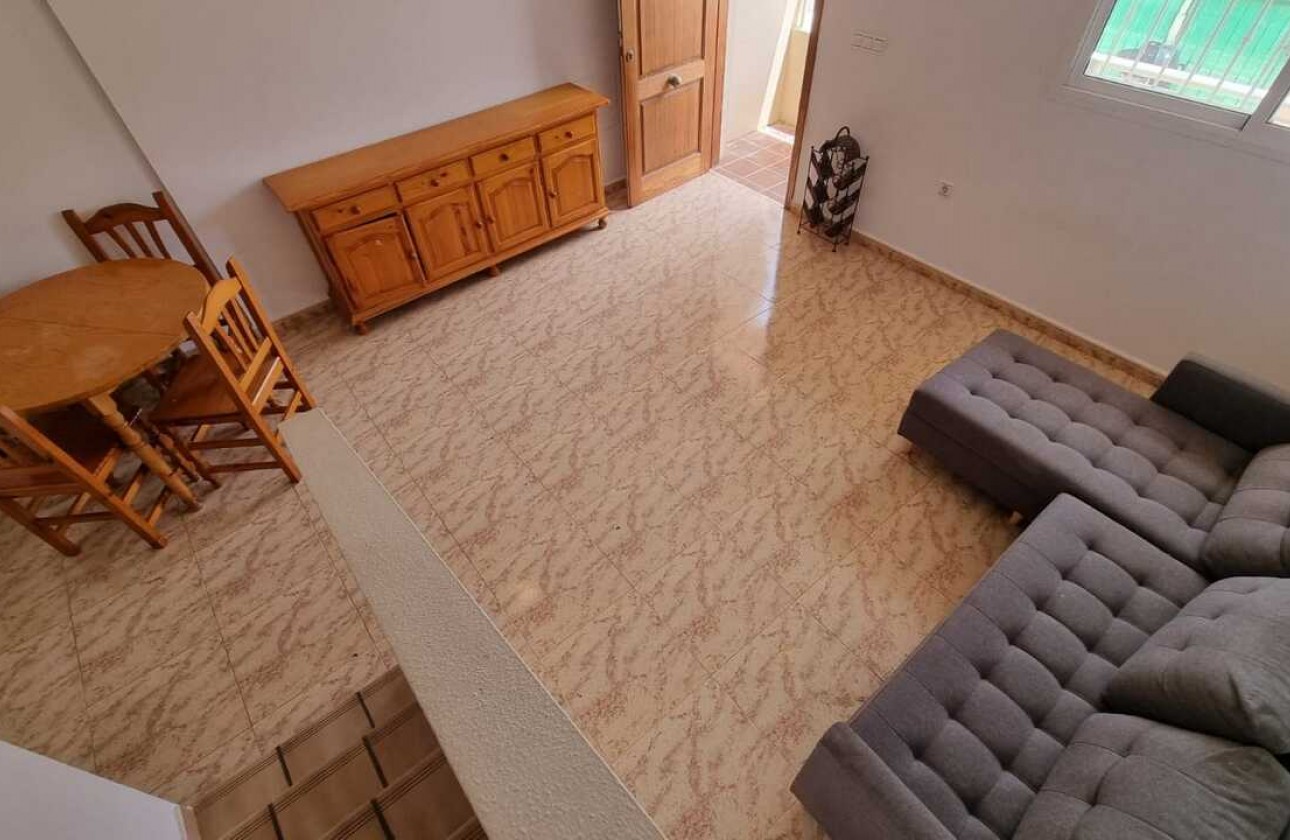 Reventa - Town House - Play Flamenca