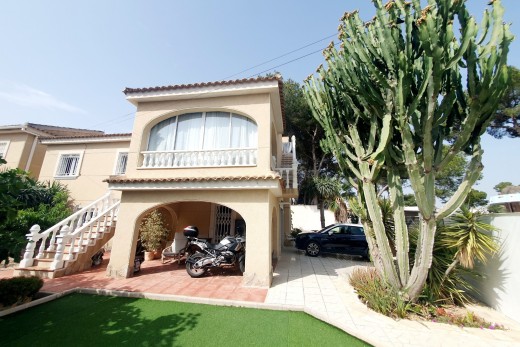 Återförsäljning - Detached house - Los Balcones - Torrevieja