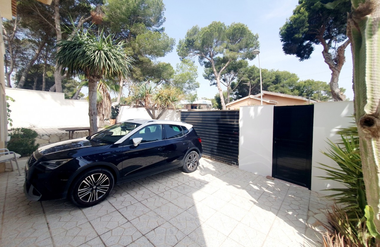 Återförsäljning - Detached house - Los Balcones - Torrevieja