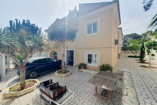 Återförsäljning - Detached house - Los Balcones - Torrevieja