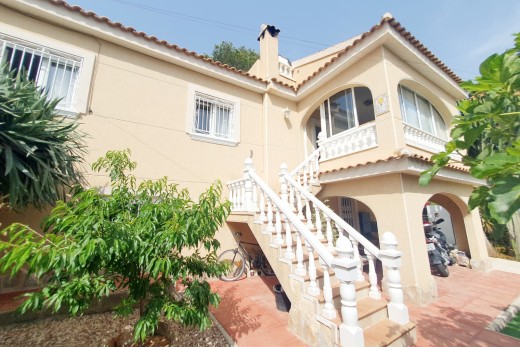 Återförsäljning - Detached house - Los Balcones - Torrevieja