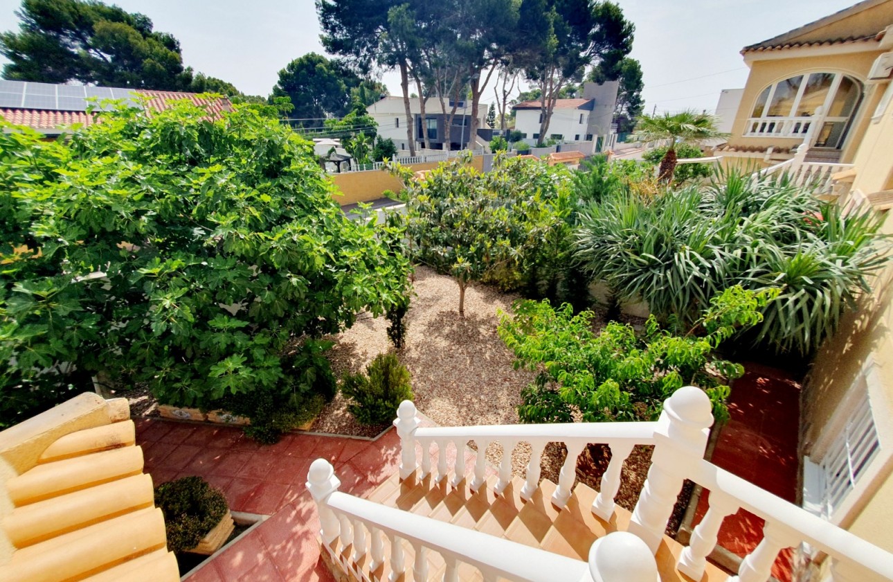 Återförsäljning - Detached house - Los Balcones - Torrevieja