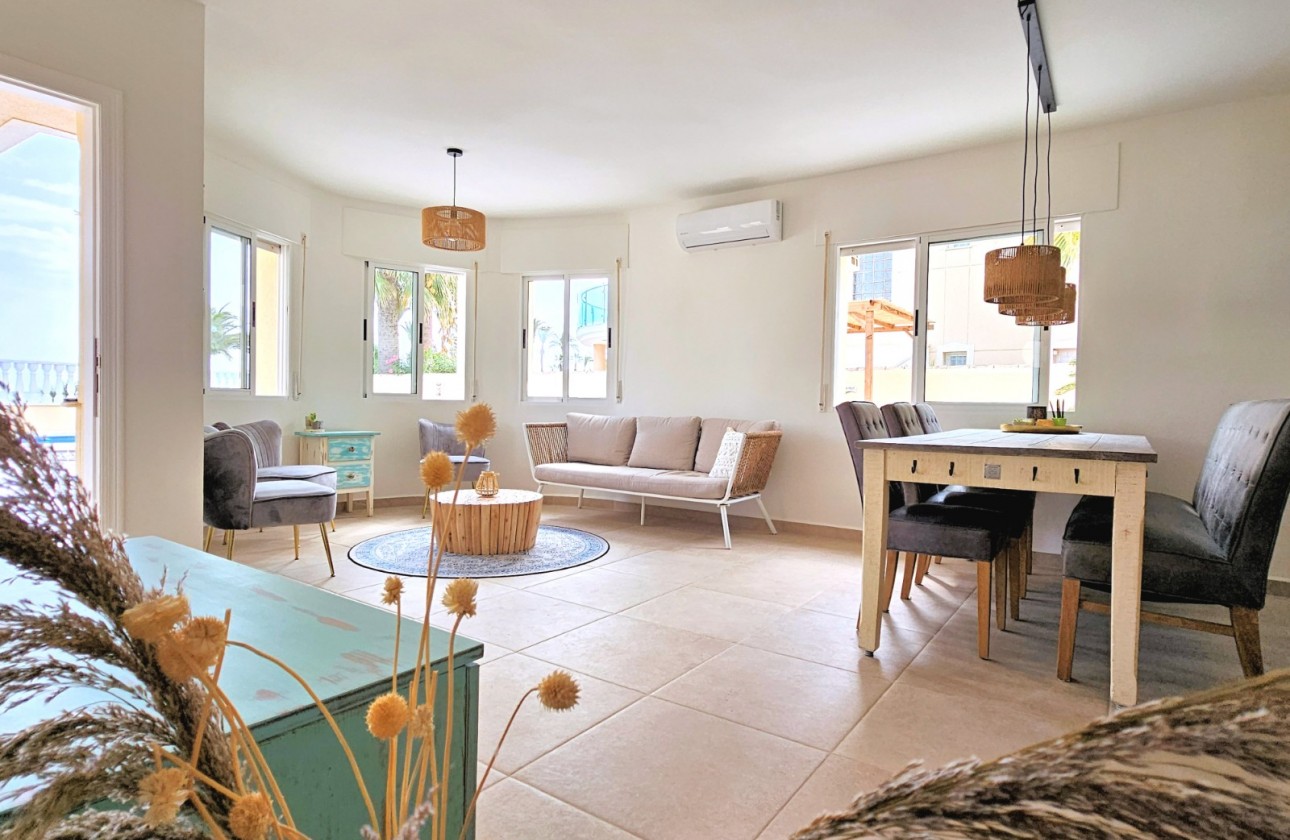 Resale - Villa - Los Urrutias - Estrella De Mar