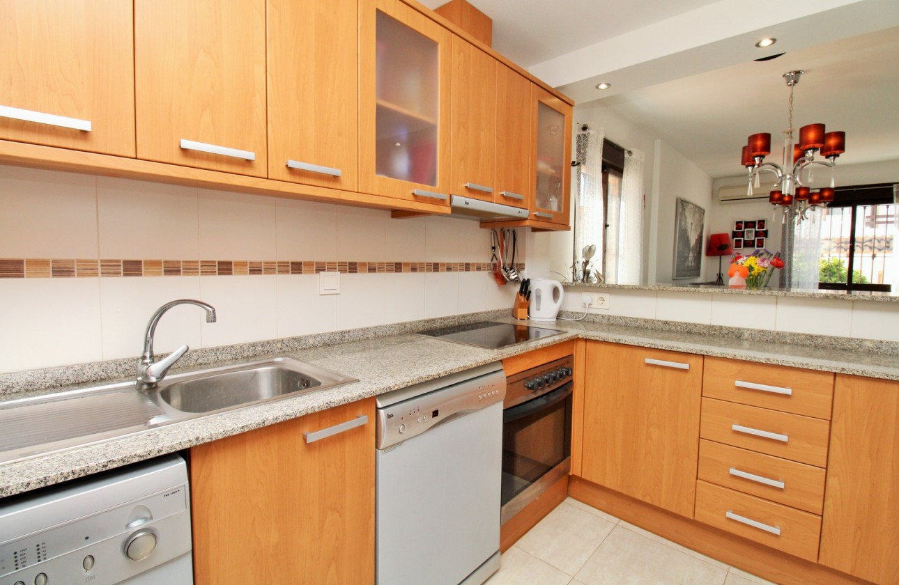 Återförsäljning -  - Villamartin - PAU 8