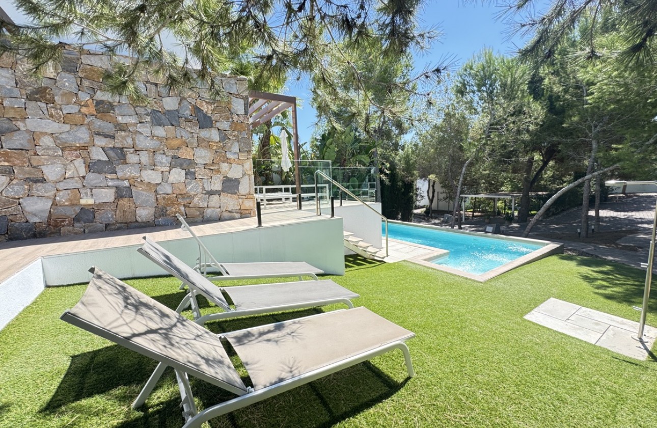 Resale - Villa - Las Colinas Golf