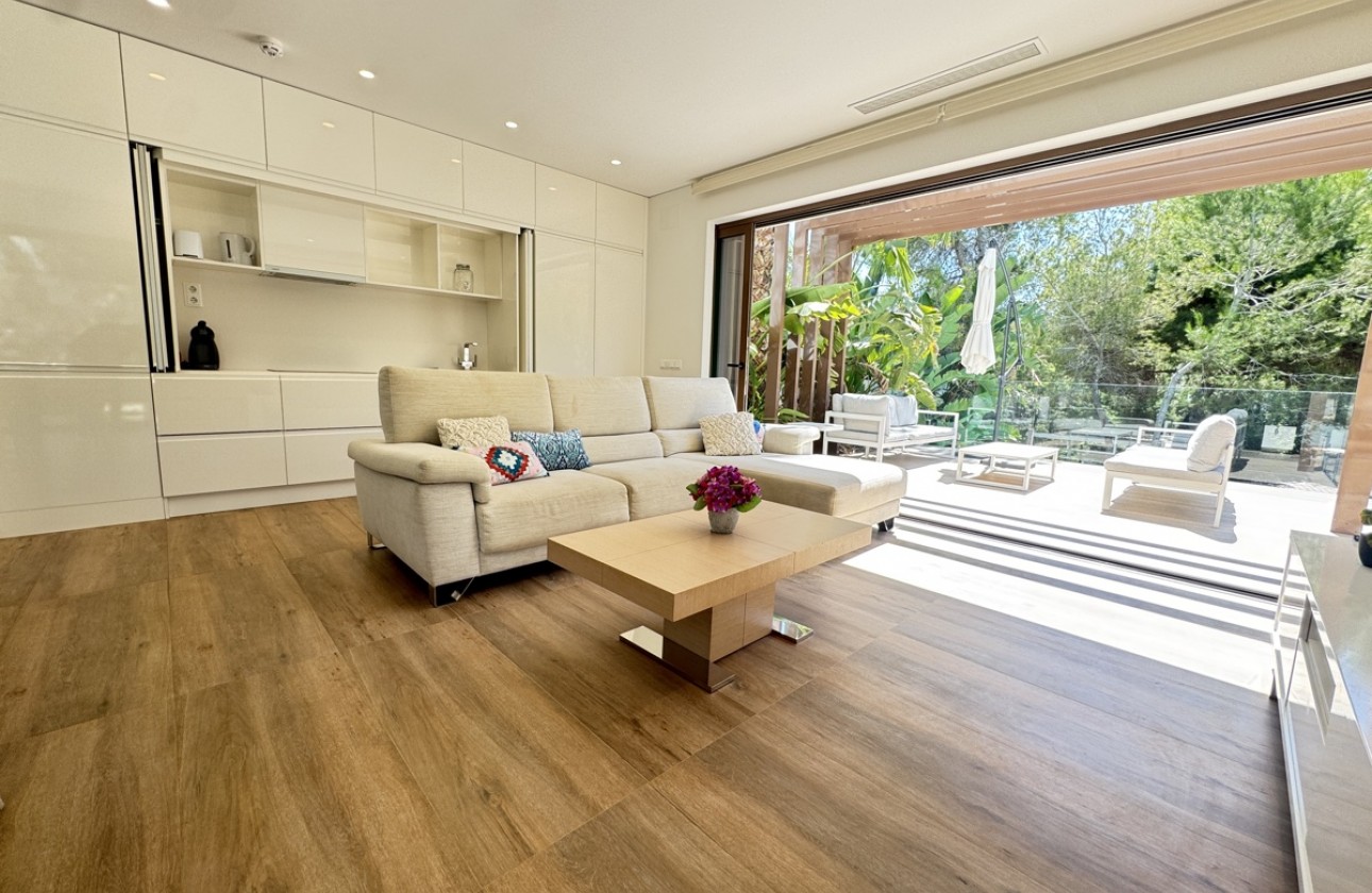 Resale - Villa - Las Colinas Golf