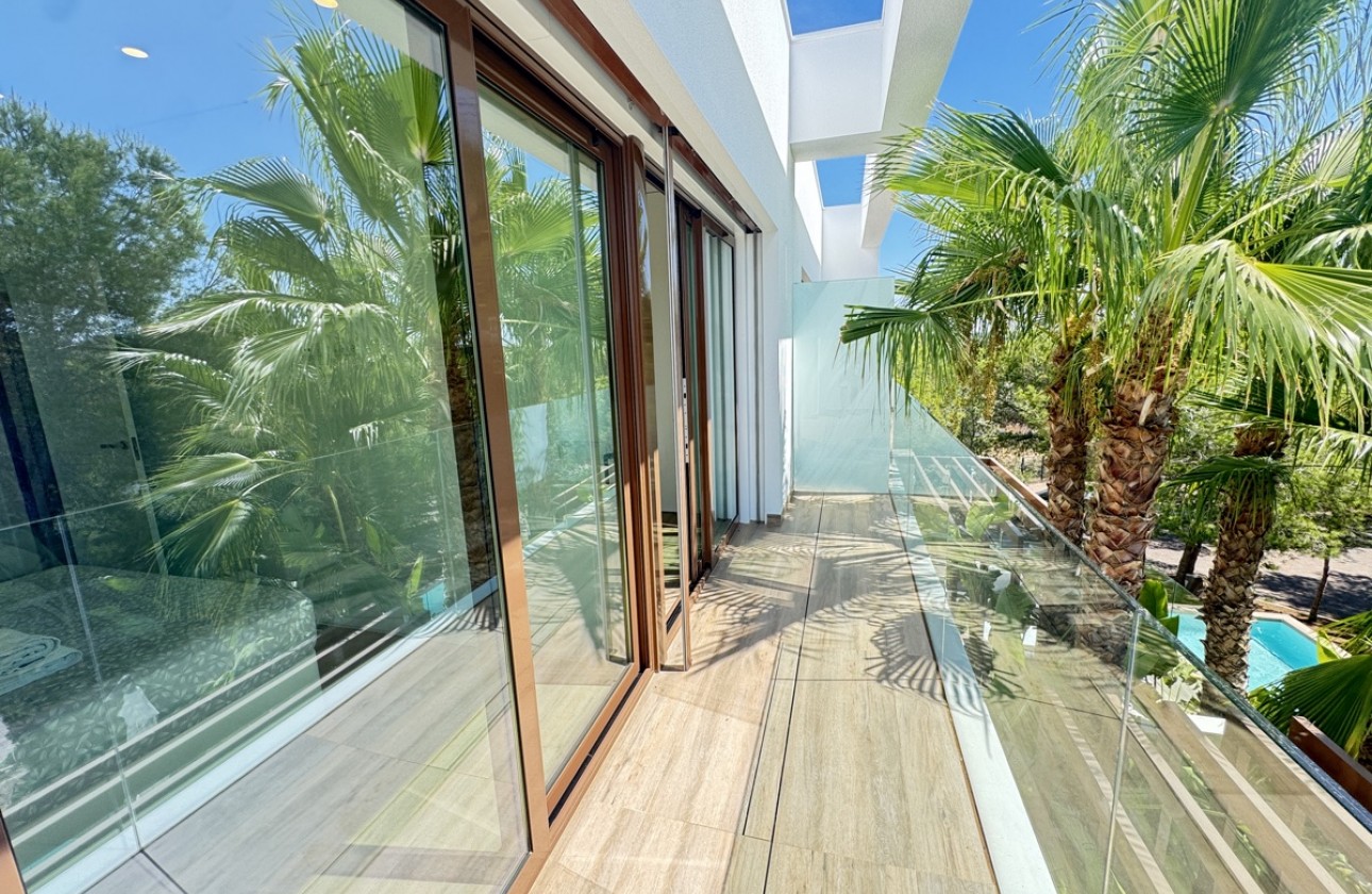 Resale - Villa - Las Colinas Golf