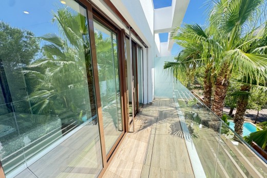 Resale - Villa - Las Colinas Golf