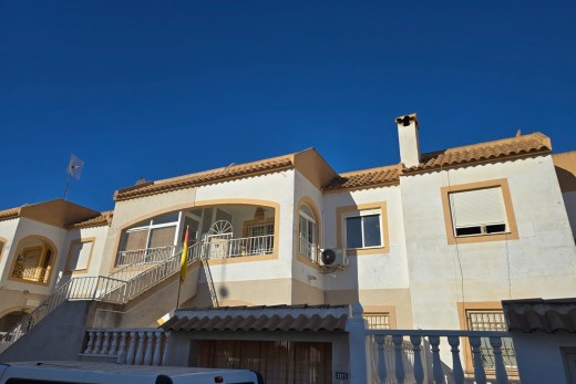 Återförsäljning - Apartment - Top Floor Apartment - Torrevieja - El limonar