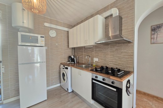 Återförsäljning - Apartment - Top Floor Apartment - Torrevieja - El limonar