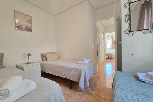 Återförsäljning - Apartment - Top Floor Apartment - Torrevieja - El limonar