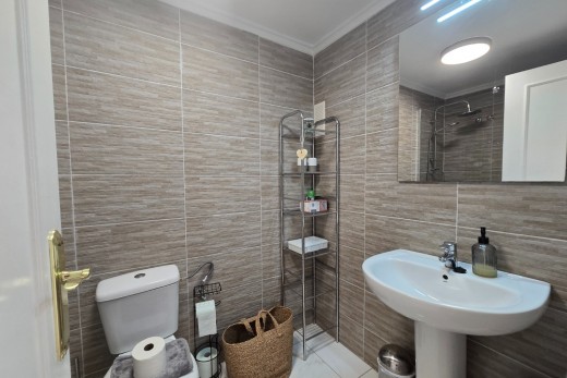 Återförsäljning - Apartment - Top Floor Apartment - Torrevieja - El limonar