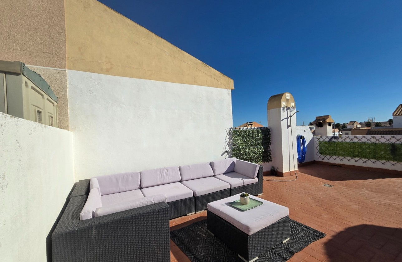 Återförsäljning - Apartment - Top Floor Apartment - Torrevieja - El limonar