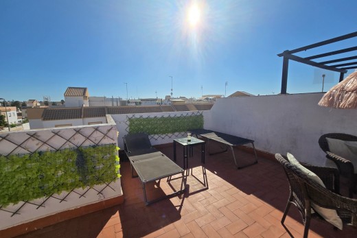 Återförsäljning - Apartment - Top Floor Apartment - Torrevieja - El limonar