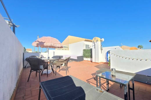 Återförsäljning - Apartment - Top Floor Apartment - Torrevieja - El limonar