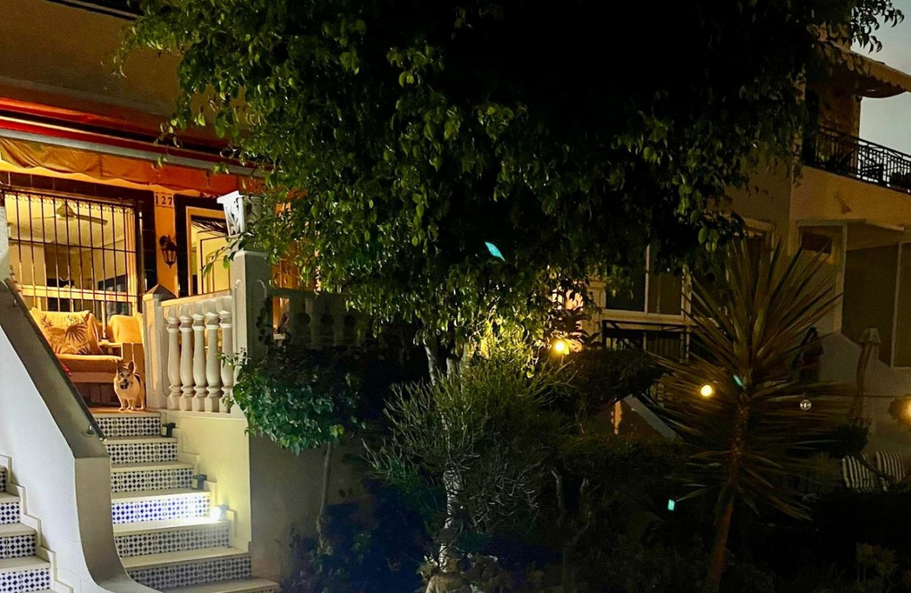 Återförsäljning - Terraced house - Orihuela Costa - Villamartin