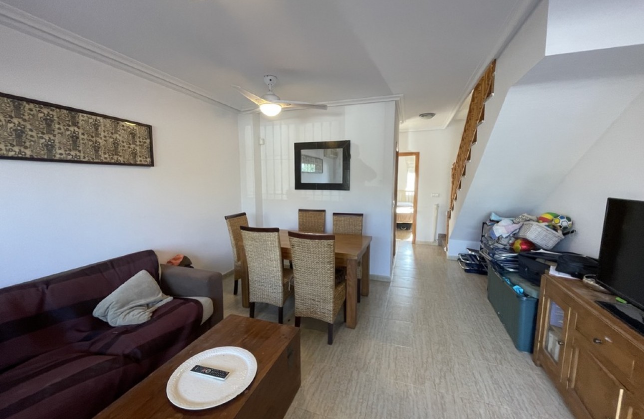 Resale - Townhouse - Daya Nueva