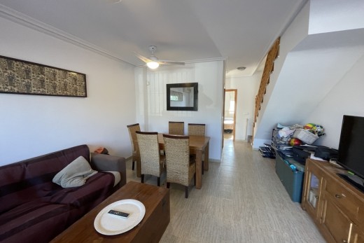 Resale - Townhouse - Daya Nueva