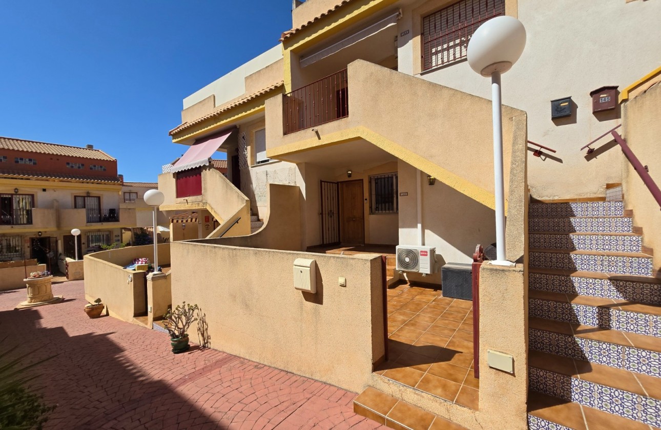 Återförsäljning - Apartment / Flat - Orihuela Costa - La Zenia