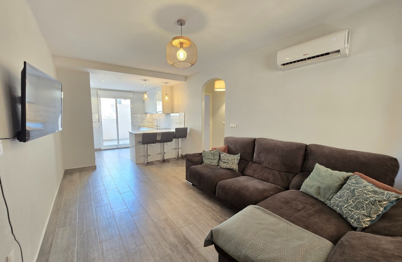 Återförsäljning - Apartment / Flat - Orihuela Costa - La Zenia
