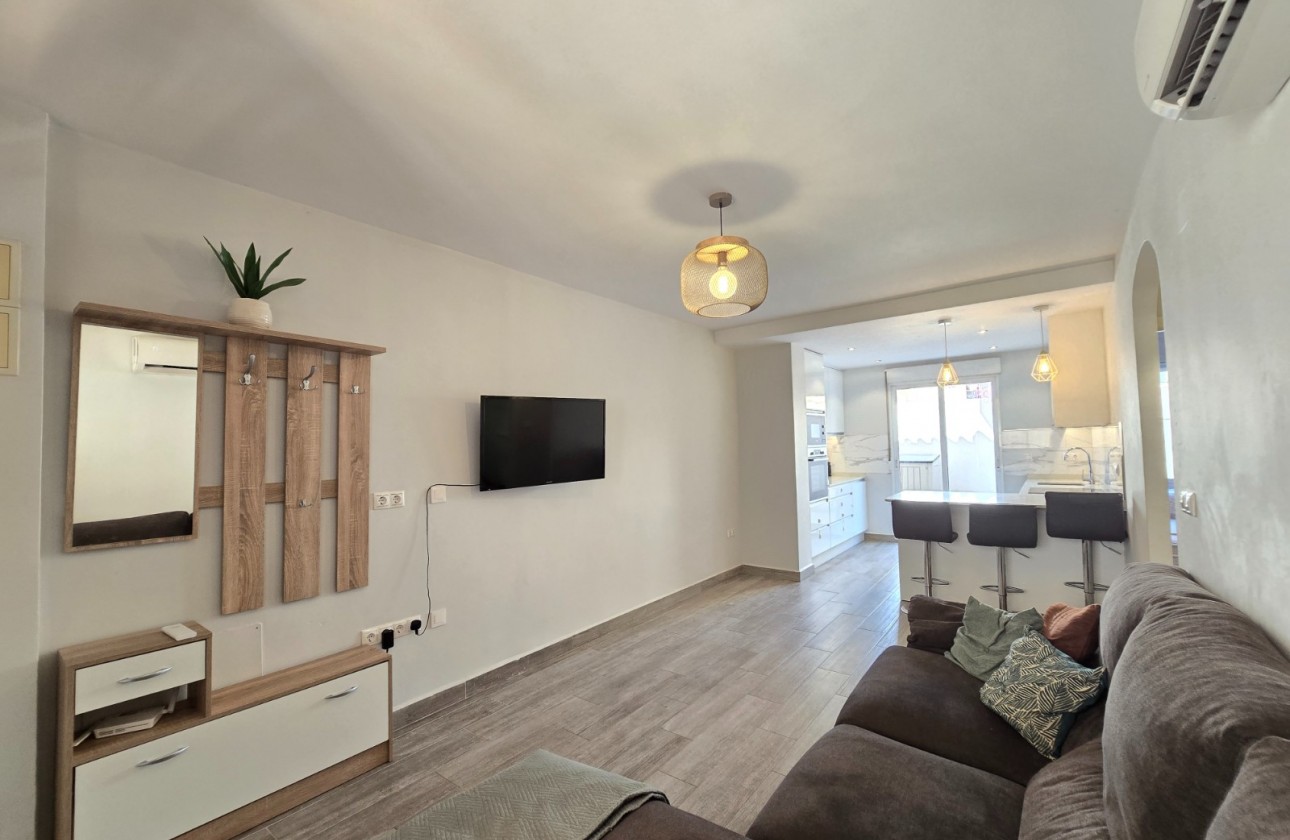 Återförsäljning - Apartment / Flat - Orihuela Costa - La Zenia