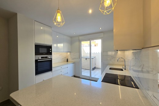 Återförsäljning - Apartment / Flat - Orihuela Costa - La Zenia