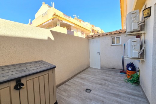 Återförsäljning - Apartment / Flat - Orihuela Costa - La Zenia