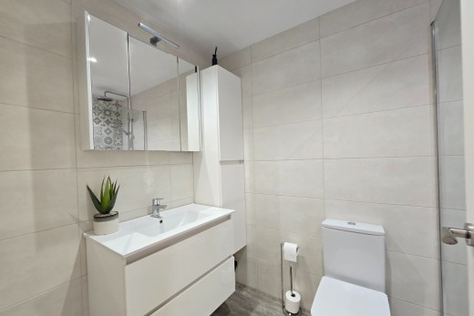 Återförsäljning - Apartment / Flat - Orihuela Costa - La Zenia