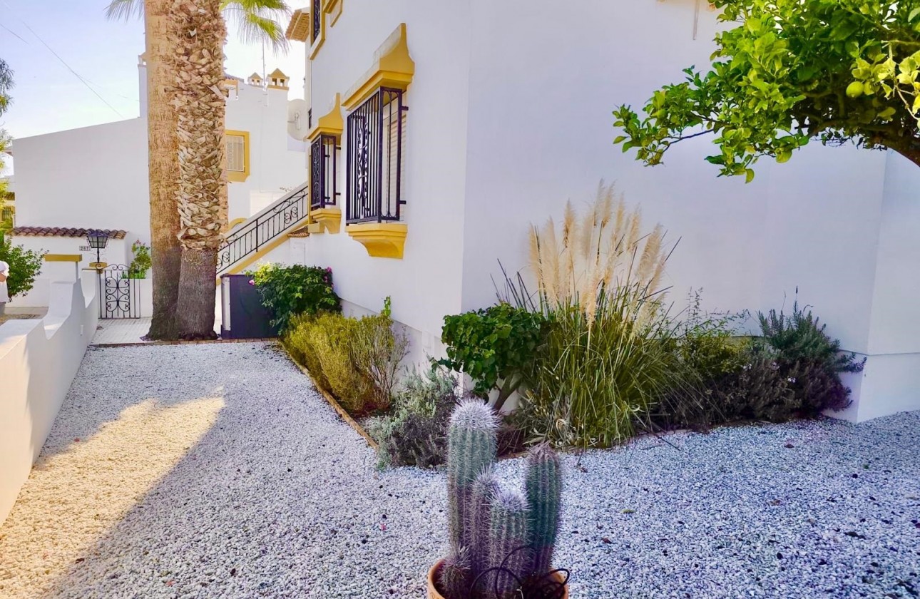 Reventa - Apartment - Top Floor Apartment - Villamartin