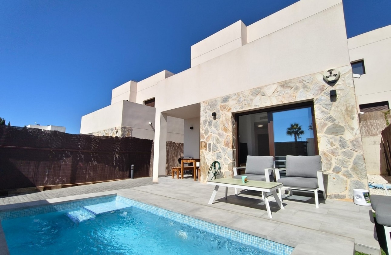 Resale - Detached house - Orihuela Costa - Villamartin