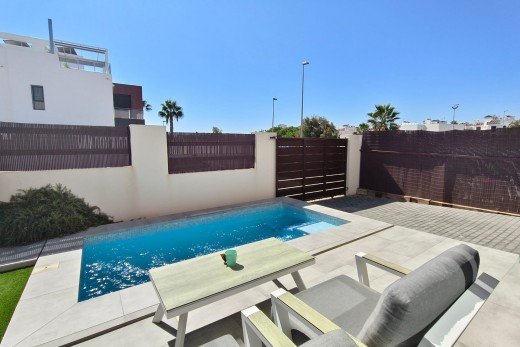 Resale - Detached house - Orihuela Costa - Villamartin