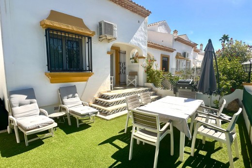 Resale - Townhouse - Orihuela Costa - Villamartin