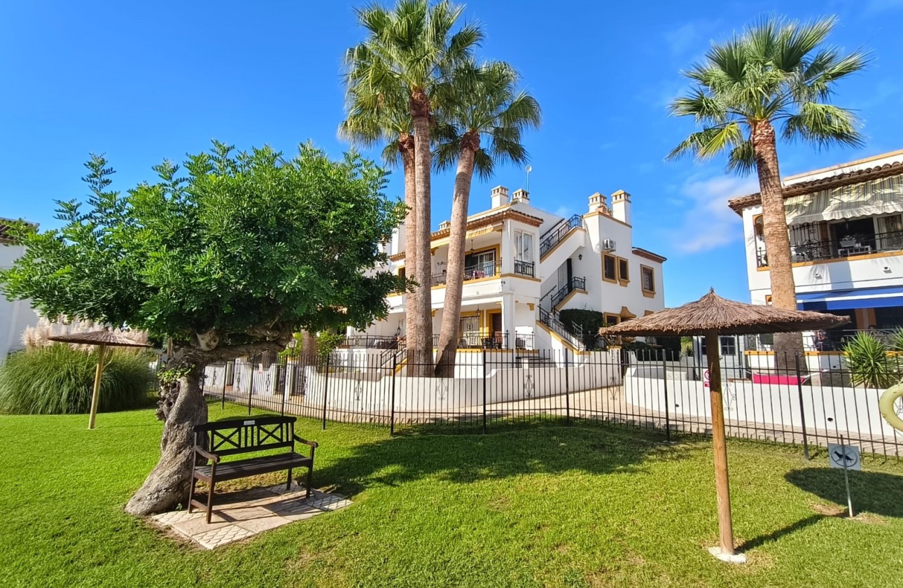 Resale - Townhouse - Orihuela Costa - Villamartin