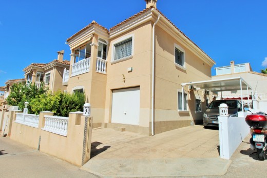 Resale - Villa - Villamartin