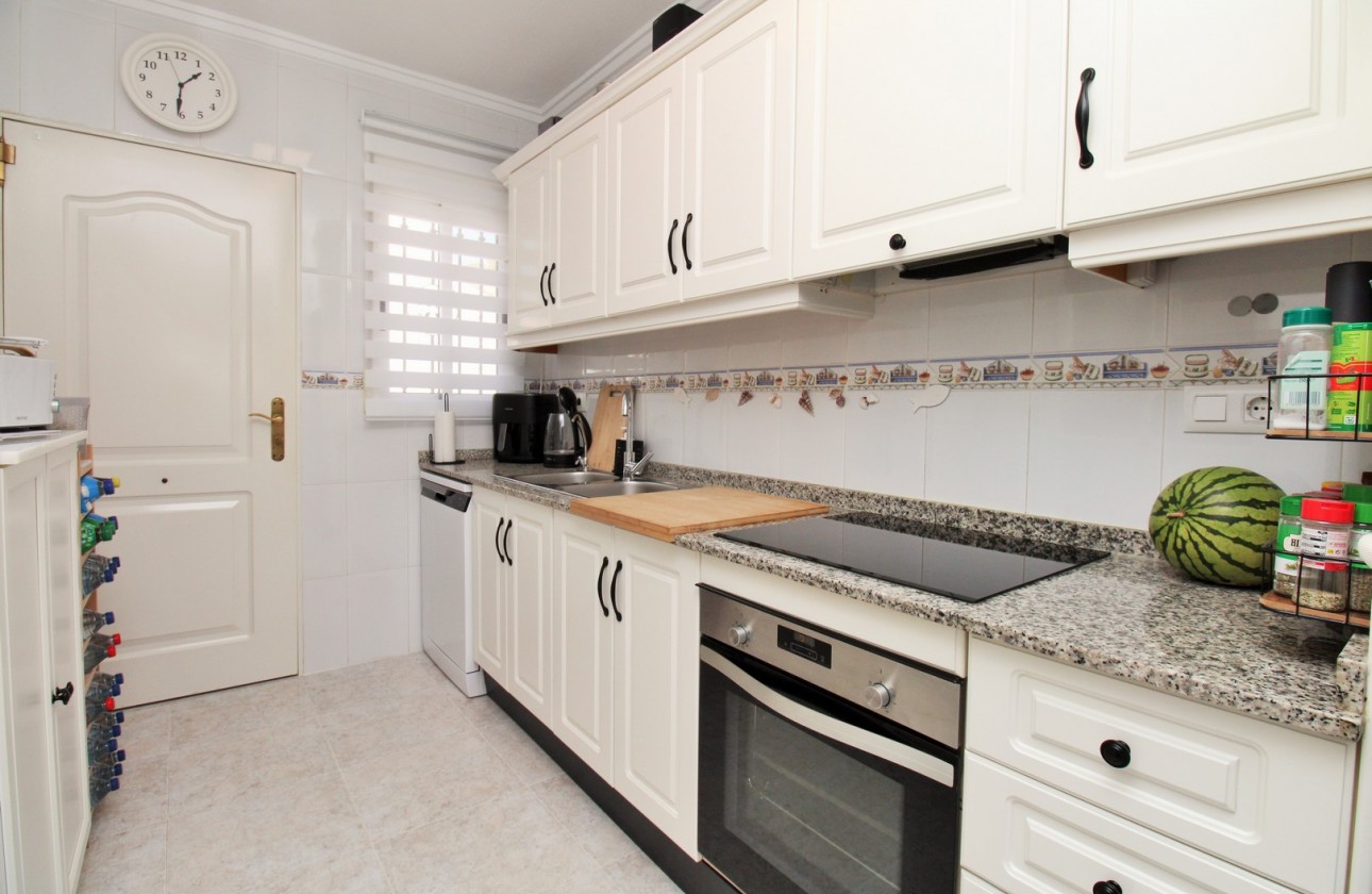 Resale - Villa - Villamartin