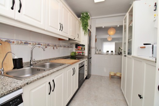 Resale - Villa - Villamartin