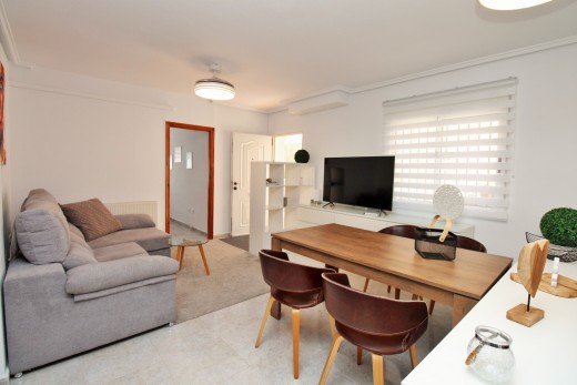 Resale - Villa - Villamartin